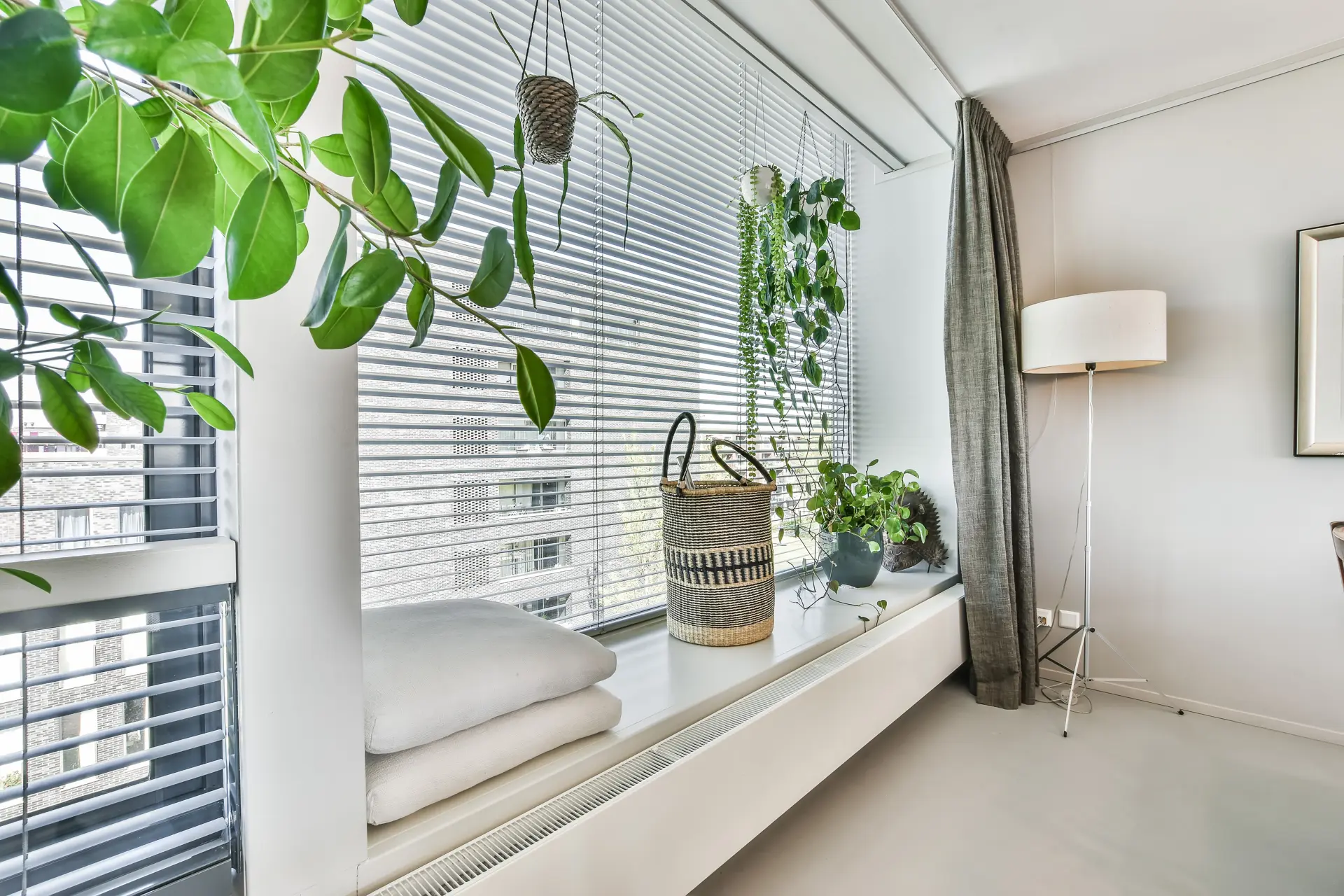 Horizontal Blinds Swansea, Morriston and Gorseinon